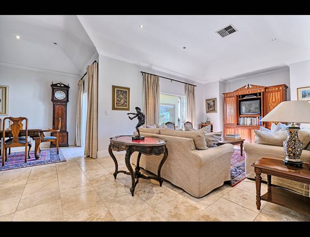 2 BEDROOM RETIREMENT UNIT FOR SALE IN WATERFALL HILLS MATURE LIFESTYLE ESTATE